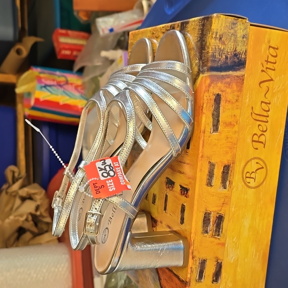 Bella Vita Gretta sandals